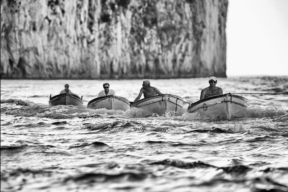 Quattro barche a Capri