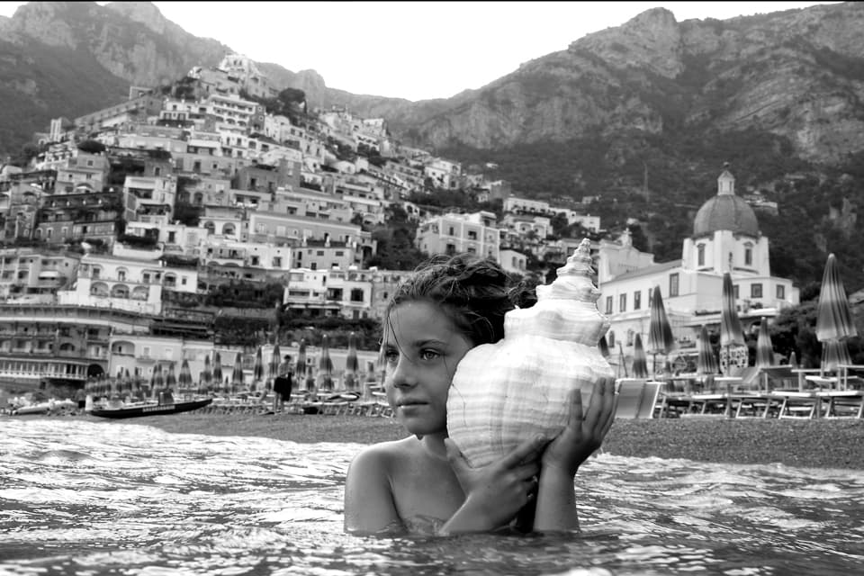 Federica ascolta il mare